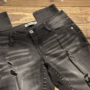 Black distressed jeggings